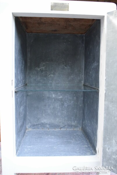 Fellegi józseg cabinet food storage ice cabinet, first Hungarian kitchenware 30' bp. Arc. Hájó Street 2.