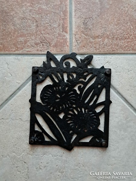 Painted, cast iron, flower-patterned coaster