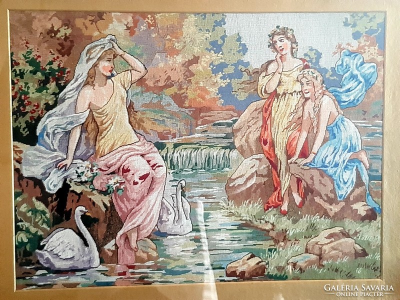 Csodás nagyméretű antik kézi mikro gobelin gyönyörű blondel keretben  86cm x 66 cm NIMFA jelenettel