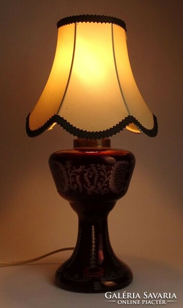 1Q765 old burgundy ground glass table lamp 38 cm