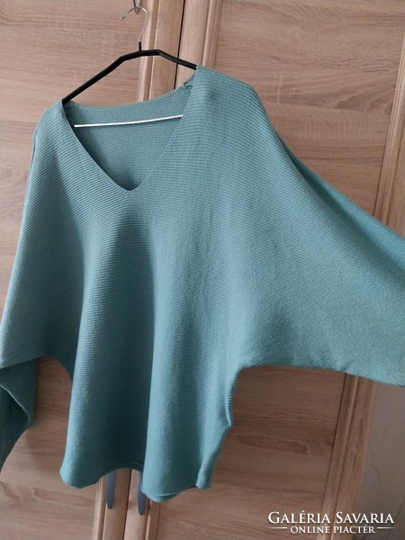 Women's sweater 2 pieces in one!