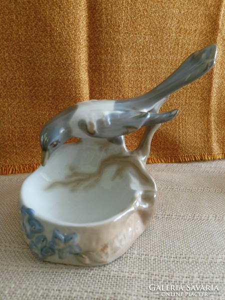 Ukrainian porcelain ashtray from the Polonne porcelain factory, decorated with a bird HUF 7,000