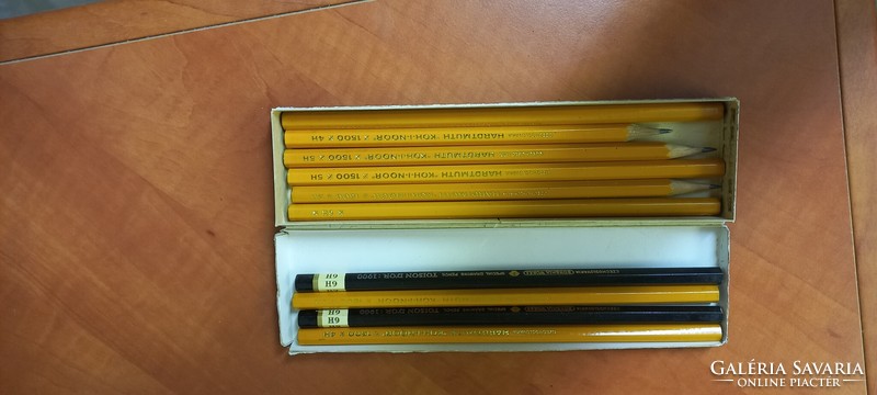Ceruzás doboz retro KOH-I-NOOR ceruzákkal