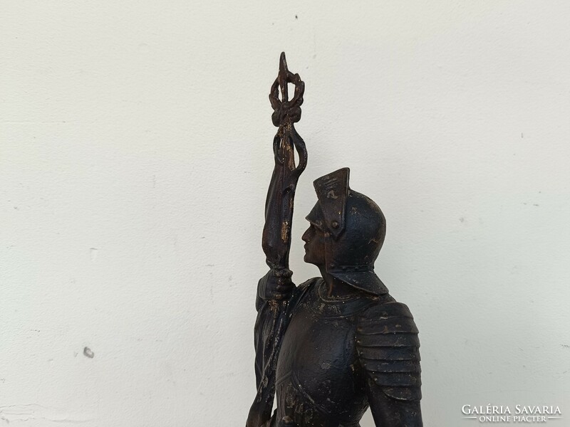 Antik patinás festett spiáter páncélos harcos katona szobor fa talpon hiányos 998 8582