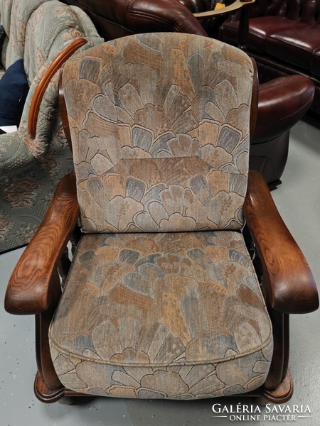 A Dutch sofa set with a beautiful oak frame and immaculate upholstery