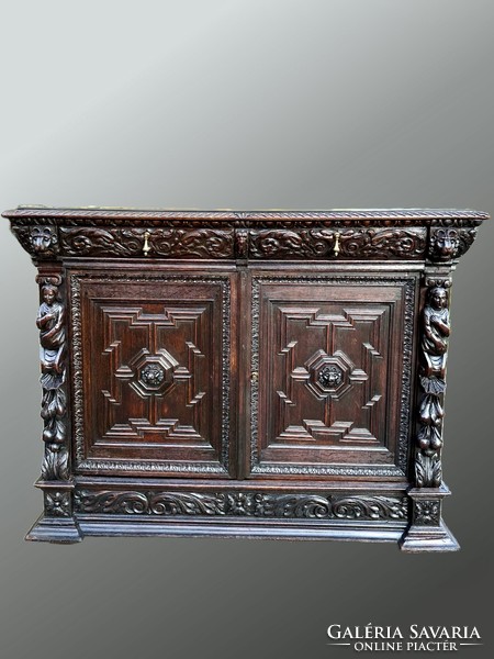 Neo-Renaissance style chest of drawers
