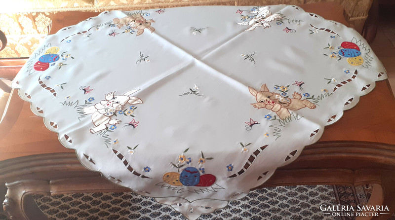 Beautiful Easter spread tablecloth. Tablecloth. 84X84 cm