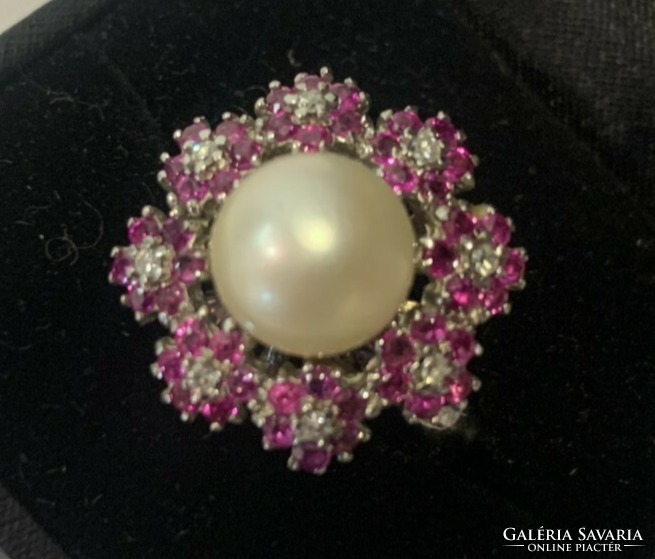 14 Cr. Gold ring with real pearls and rubies