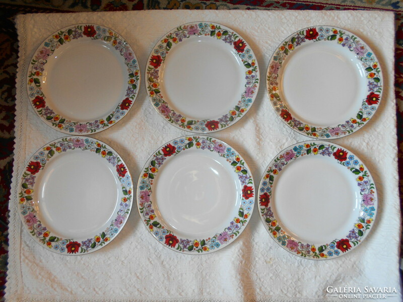 6 Kalocsa hand-painted flat plates 24 cm - the price applies to 6