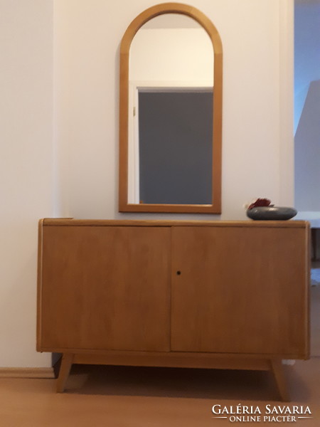 Jitona Czech dresser with two doors