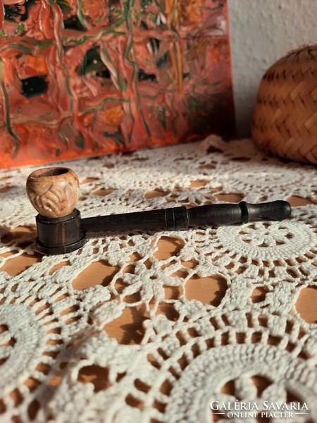 Old pipe, around the first half to the middle of the XX century, in very good condition.