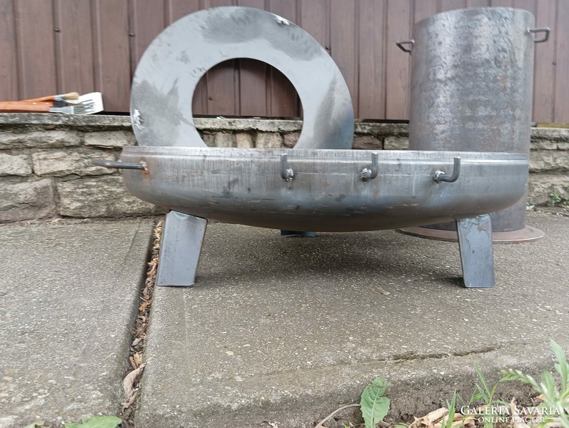 Ofyr fire box professional 80cm iron fire pit + ofyr plate + pipe iron leg. Industrial garden party fire bowl
