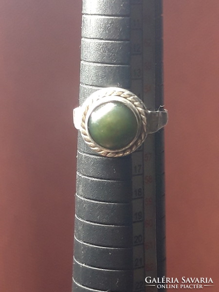 Old silver ring with jade stone - size 55