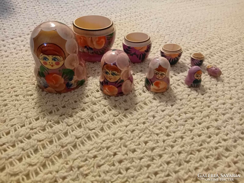 Russian wooden matryoshka doll, 5 pieces