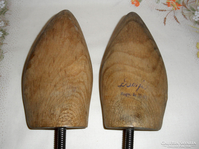 Wooden spring-loaded slats, slats (45/46)