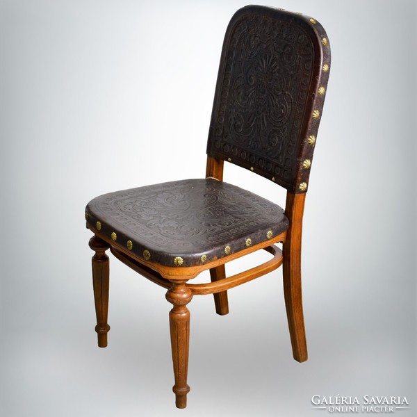 Antique printed thonet chair 