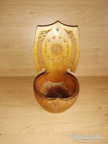 Retro Folk Artist Carved Wall Wooden Pot (6p)