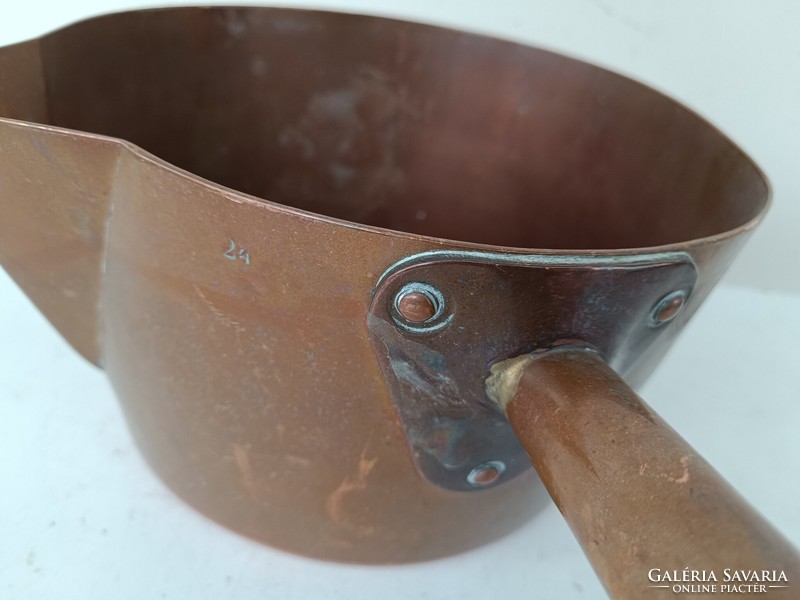 Antique kitchen tool red copper pot large heavy handle beaked foot 630 8607