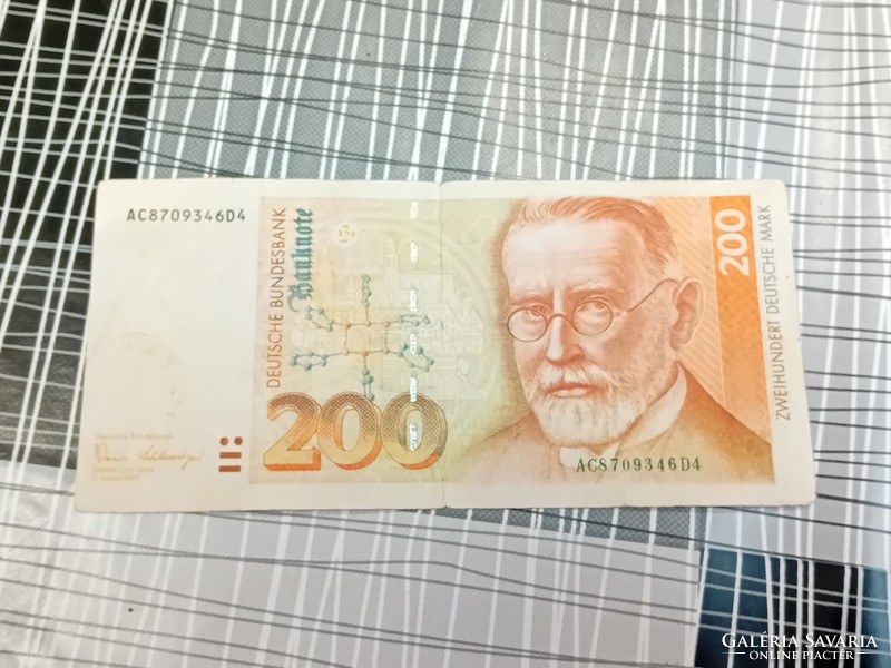200 Deutsche Mark