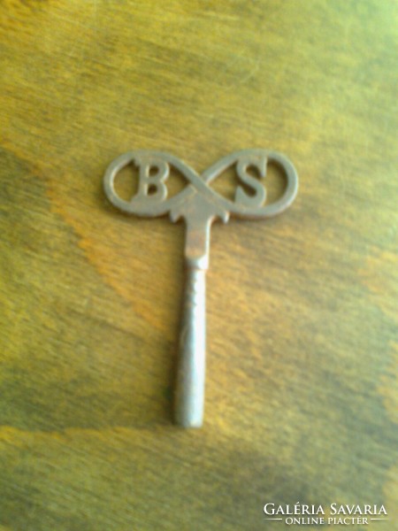 Watch winder key - old, bs monogrammed