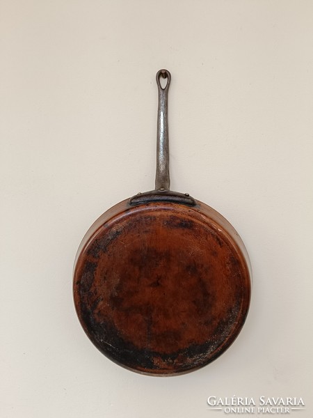 Antique kitchen tool heavy red copper pan with iron legs and lugs 925 8620