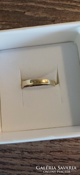 14 karátos aranygyűrű 3,3 gramm gyönyörű eladó