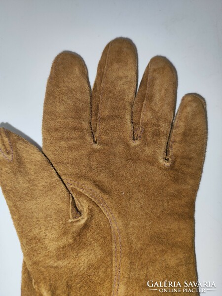 Antique women's leather gloves, motorcycle gloves?