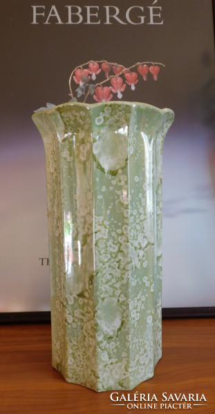Kőporc Witeg  zöld gyöngház lüsztermázas, kézzel festett váza 36 cm