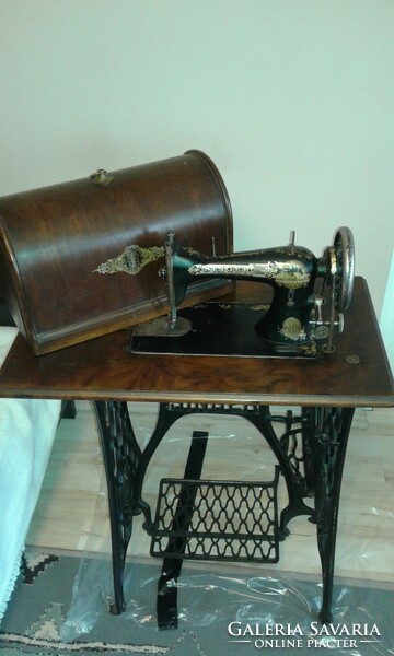 Singer sewing machine serial numbered