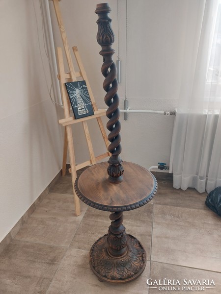 (K) beautifully carved floor lamp with tin twist