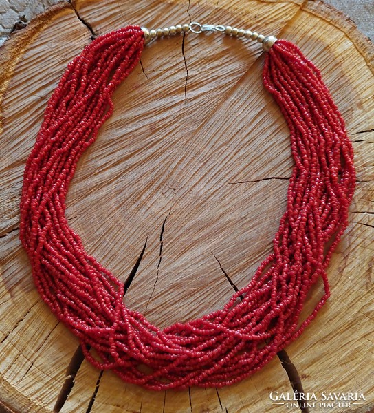 Decorative, 18-row red coral imitation necklace