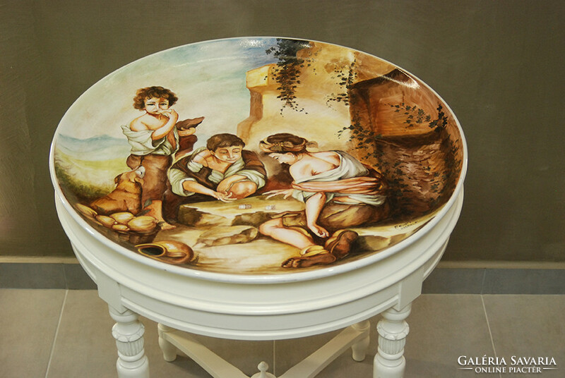 Bassanoi ceramic bowl with figures