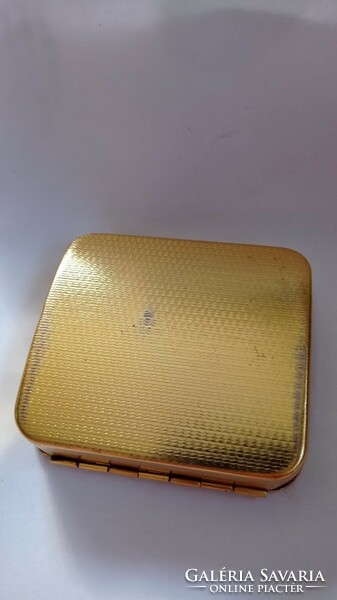 Levéldíszes aranyszínű fém cigaretta sodró gép, cigarettatartó doboz