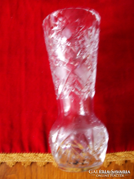 Special shaped old beautiful crystal vase not used