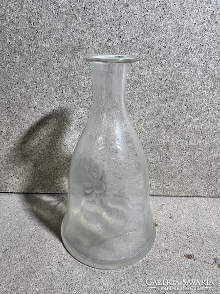 Üveg dekanter, kiöntő, 18 x 8 cm-es, virág mintás, 4082