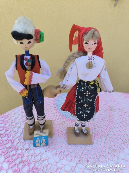 Woman and man doll dressed in folk costumes for sale!