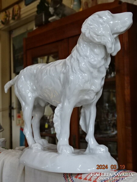 Herend porcelain dog (modeller: György Vastagh Bp. 1937)