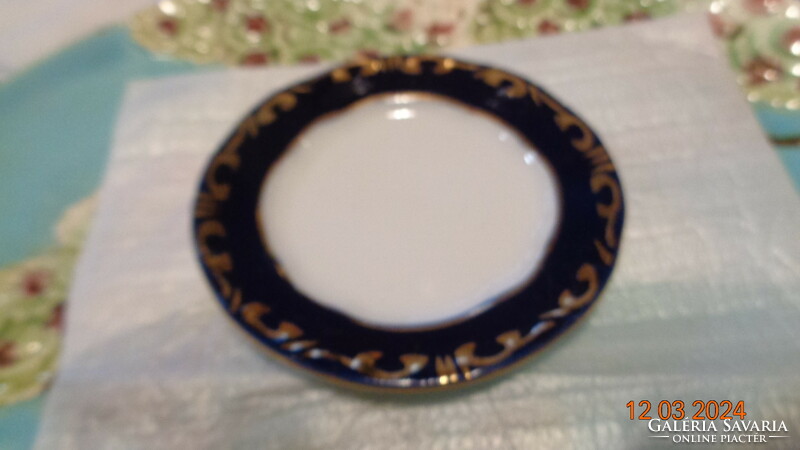 Zsolnay  mini pompadur  tányér  6,5 cm