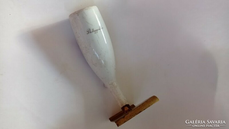 Old jean de luxembourg crested porcelain pipe head with philipp leo inscription