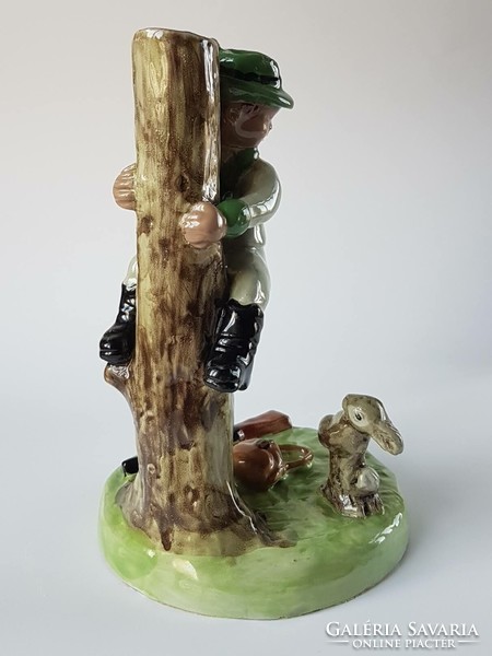 Izsépy ceramic - cowardly hunter