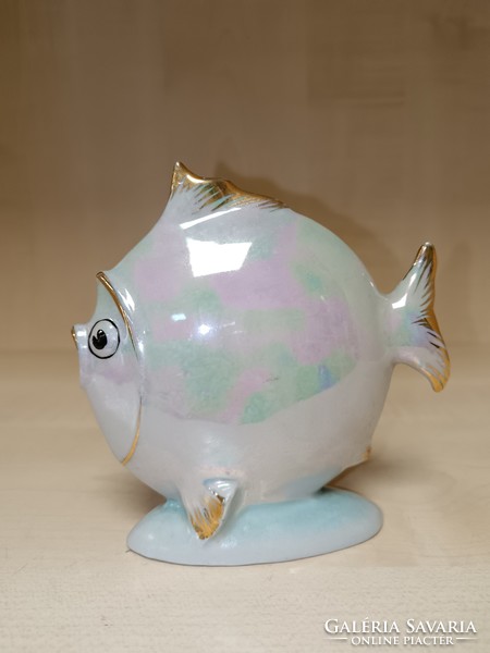 Drasche art deco puffer fish