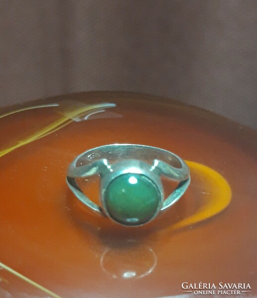 Old silver ring with jade stone - size 49