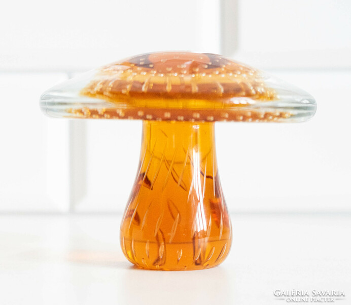 Mid-century modern design mushroom figurine - Murano-style decorative glass with directed bubbles, amber