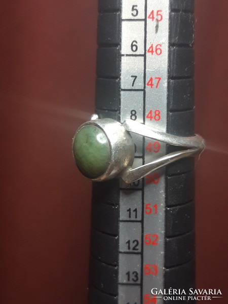 Old silver ring with jade stone - size 49