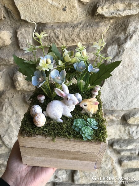 Tavaszi húsvéti dekor dekoráció asztaldísz fa ládában nyuszikkal egyedi