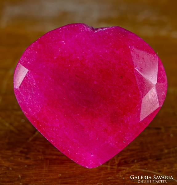 Large natural ruby crystal 211 ct- 42 g