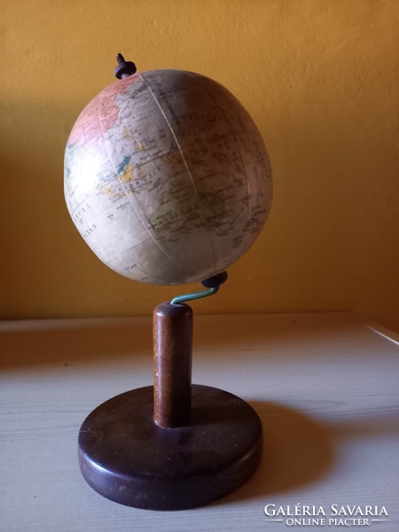 Old globe