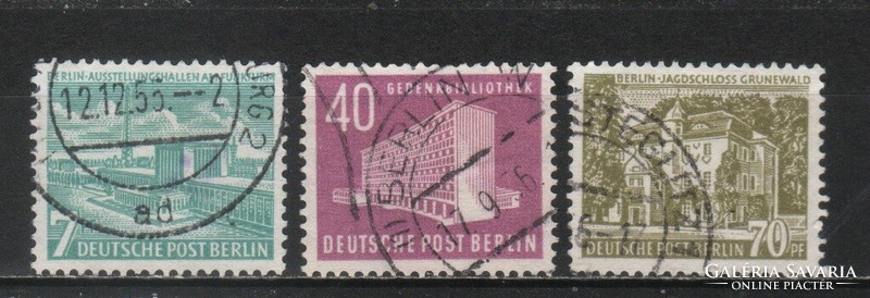 Berlin 1094 Mi 121-123     30,00 Euró
