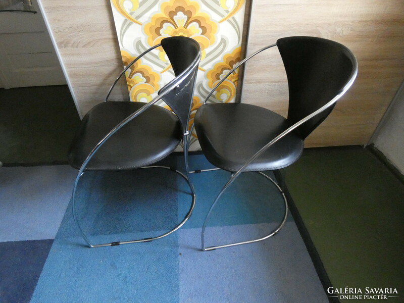 4 darab ARRBEN ITALY "URSULA" szék egyben .