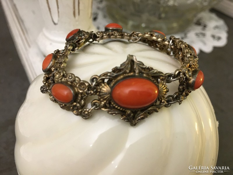 Wonderful antique gold plated silver jewelry with beautiful coral stones
